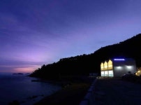 연인들의 로맨틱 데이트명소 통영! 바닷가 신축 커플펜션