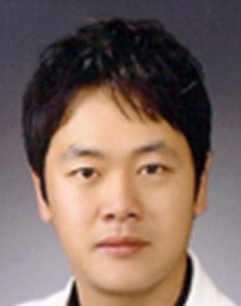 '황정음 연인' 프로골퍼 이영돈은 누구? 외모+재력까지 갖춘 '완벽한 신랑감'