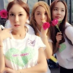 ‘복면가왕’ 나의신부 추정 바다, SES 유진-슈와 완전체 셀카 “꽃보다 SES”
