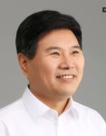 홍문종 의원 홍준표 24% 지지율? 착각은 시계 소리...한국당 불행한 일