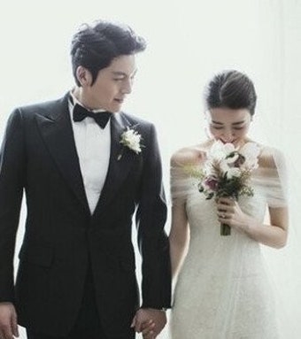 박하선류수영, “혼전임신 아니라더니” 결혼 7개월 만에 3.5kg 득녀