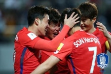한국 우즈베키스탄’, 치열한 경기 예고...우즈벡 주장 “지면 축구 끝내”