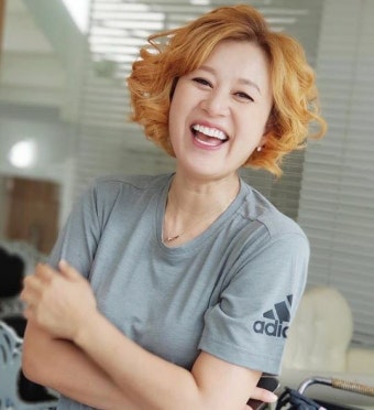 코미디언 이봉원, 아내 박미선의 건강 회복 응원 속에서 많은 이들의 관심 받아 - 힘내세요!