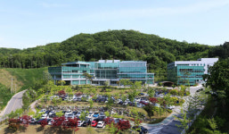 지역경제 활성화 이끄는 더존비즈온…일자리 500개 창출
