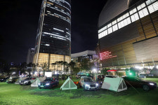 코오롱모터스, 잠실 롯데월드타워에 BMW 차박 존 운영