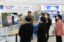 편의점 리테일테크 진화…첨단 기술로 가맹점 지원