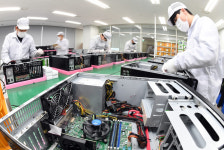산업용 컴퓨터 조립 바쁘다 바빠
