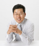 정홍식 에어패스 대표·구본훈 네오테크 대표, 제49회 상공의 날 산업부장관 표창 수상
