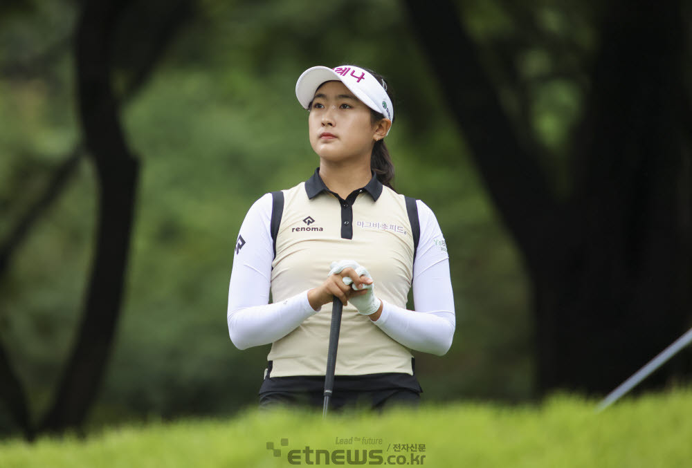 김민주, iM금융오픈 역전 우승…생애 첫 KLPGA 트로피 따돌려