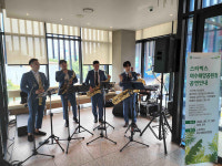 스타벅스, 코로나19로 멈췄던 매장 문화예술 공연 재개