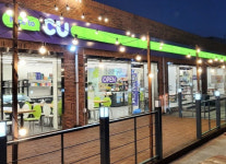 추석 연휴 약국·식당 빈자리, 편의점이 채운다