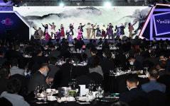 창간40주년 기념식, 하모나이즈가 특별공연