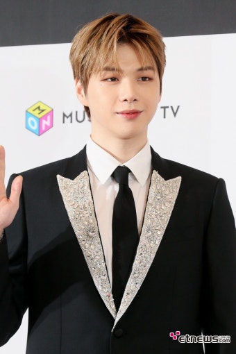 [포토] 강다니엘, '빠져드는 미소'