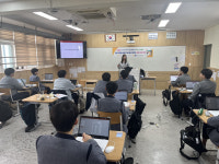 [꿈을 향한 교육]전자신문, 인천전자마이스터고 진로캠프 교육 실시