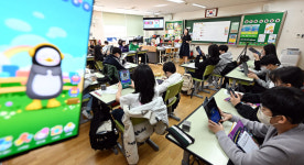 [에듀플러스]에듀테크 교육현장을 찾아서…신석초, AI펭톡 영어수업 재미있고 신나요