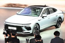 [서울모빌리티쇼]엣지 살렸다…현대차 쏘나타 디 엣지 공개