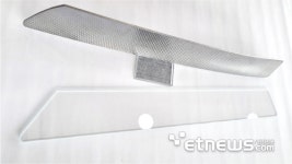 (주)옵티모, 고급 차량용 도어 패널 무드등 글라스 개발