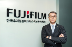 [人사이트] 하토가이 준 한국후지필름BI 대표 “2030년까지 디지털전환 매출 비중 30%로 확대”
