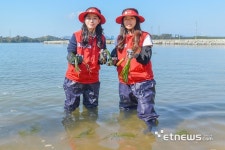 LG화학, 여수 앞바다에 잘피 5만주 심는다