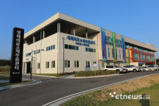 [포토닉스 코리아 2023]에스앤엠메디칼, 고주파 이용 지방 분해·탄력 치료 가능 네오 스컬프 등 선봬