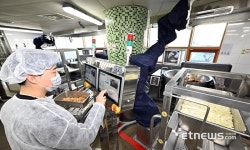 숭곡중 급식 로봇 시범운영