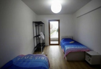 “무더위 속 방에는 선풍기 하나뿐”… 에어컨 없는 파리 올림픽 숙소