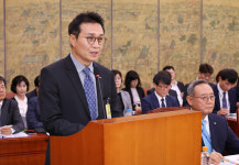 유현석 한국콘텐츠진흥원 부원장, 8개월 동안 출장만 119일