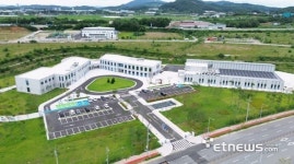 수소산업 심장, 전북 완주에 국내 최초·최대 수소용품검사인증센터 개소