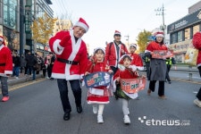 “온가족이 즐겨요”…오산시, 오(Oh)! 해피 산타마켓 화려한 막 올려