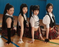 전원 일본인 걸그룹 코스모시, 소니뮤직코리아와 레이블 계약…K팝 기반 글로벌성장 목표