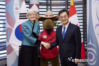 김동연 지사, 캐나다 대사와 관세 대응 및 경제협력 논의