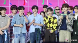 [ET포토] 클로즈 유어 아이즈, '더쇼 1위~'