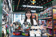 세븐일레븐, 롯데웰푸드 간편식 식사이론 3종 출시