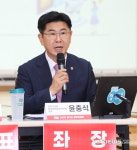 [우리동네 의정스토리]윤충식 의원, AI 생활적용 정책토론회 개최…현장 중심 해법 제시