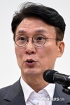 [포토] 질문에 답하는 김민석 총리