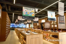 “약국에서 이런 서비스까지?”…옵티마 웰니스 뮤지엄 약국 강남점 오픈