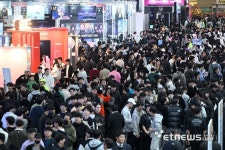 [포토] 지스타 2025, 관람객으로 인산인해