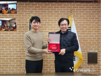 “AI 시대, 어떤 디자이너가 살아남는가”…아이클릭아트, 분당경영고서 실무 역량 특강