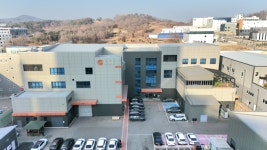 이에스티, “대면적 디스플레이 기술로 반도체 정전척 국산화 추진”