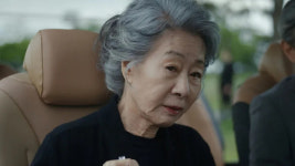 '韓 배우 첫 오스카' 윤여정, 美에미상 여우조연상 후보까지