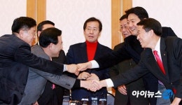 [포토]다시 모인 원내 대표들, '이번엔 타결?'