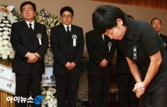 [포토]김미화, '편히 잠드소서'
