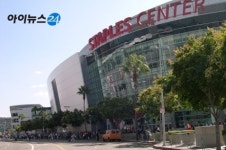 데스크톱의 경계를 뛰어넘는다