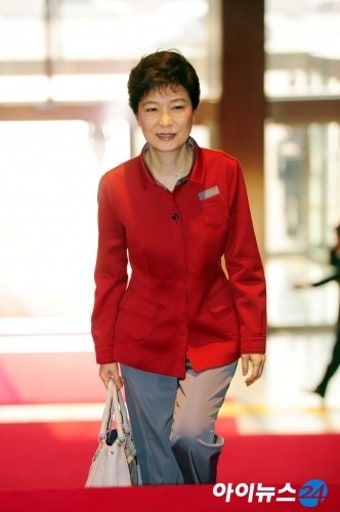 박근혜, 4년만의 '선거 지원' 출격