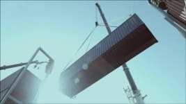 쉐보레 말리부 지붕에 대형컨테이너가…왜?