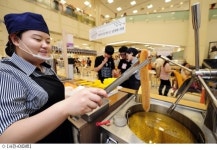 백화점 이어 대형마트도 맛집 경쟁