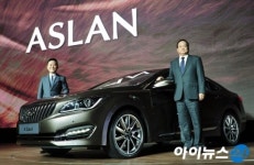 [포토]아슬란과 함께, 김충호 사장-곽진 부사장