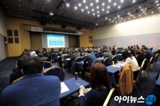 선진에스씨엠진곡센터 | [포토]'SMSC 2015' 개최, 글로벌 시장 진출의 해답