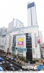위기 느낀 신동빈, 롯데 안정화 위해 변신