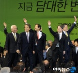 [포토]국민의당 창당대회 입장하는 安·千·金